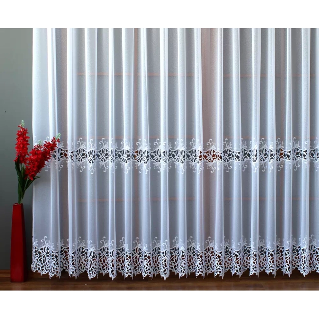Firana z gipiurą - na wymiar do salonu - elegancka aplikacja LISTKI